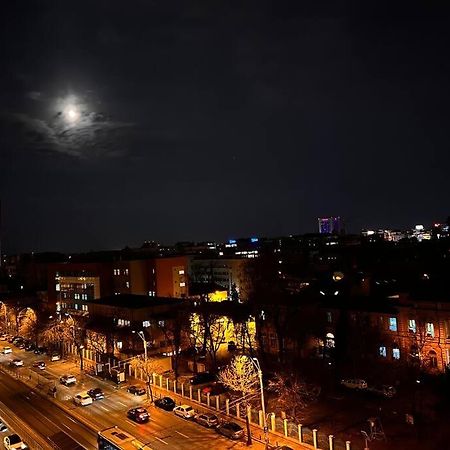 City View Studio In The Heart Of Bucharest Apartamento Exterior foto