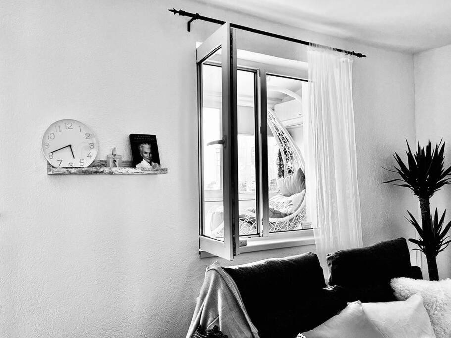 City View Studio In The Heart Of Bucharest Apartamento Exterior foto